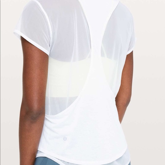 Lululemon Set the Course Short Sleeve - Picture 4 of 4
